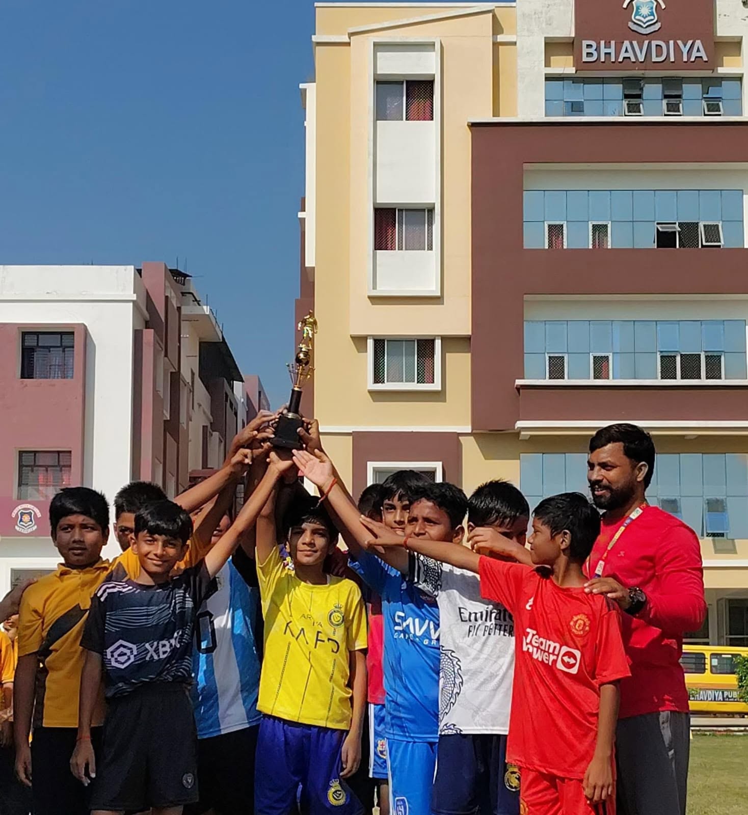 Exciting football match was organized in the school among the boys’ teams of Cluster 5 under the guidance of our Sports Teacher, Mr. Yashwant Singh. The match was filled with energy, teamwork, and great enthusiasm as each team played with full spirit. Aft